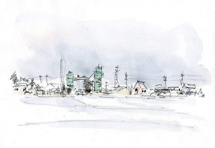 横並びの民家の中に、一際目立つセメント・サイロ?! (田舎館村・川部)